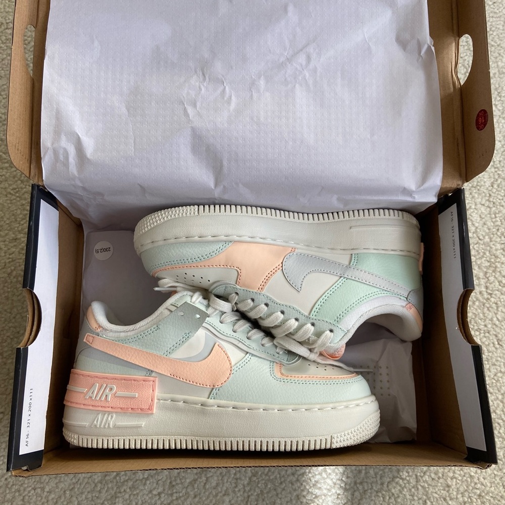 NEW IN BOX!!! Women’s Nike Air Force 1’s!!